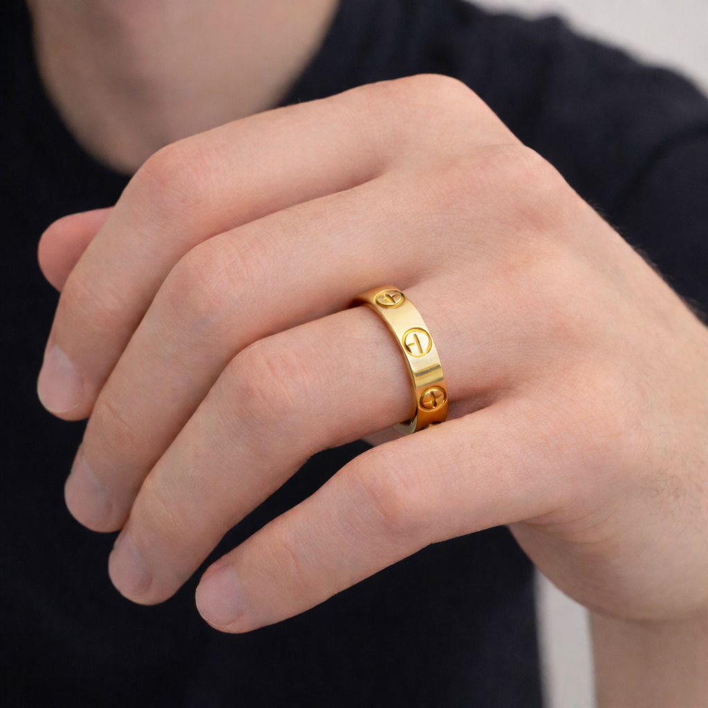 Screw-Inspired Ring in 18k Gold
