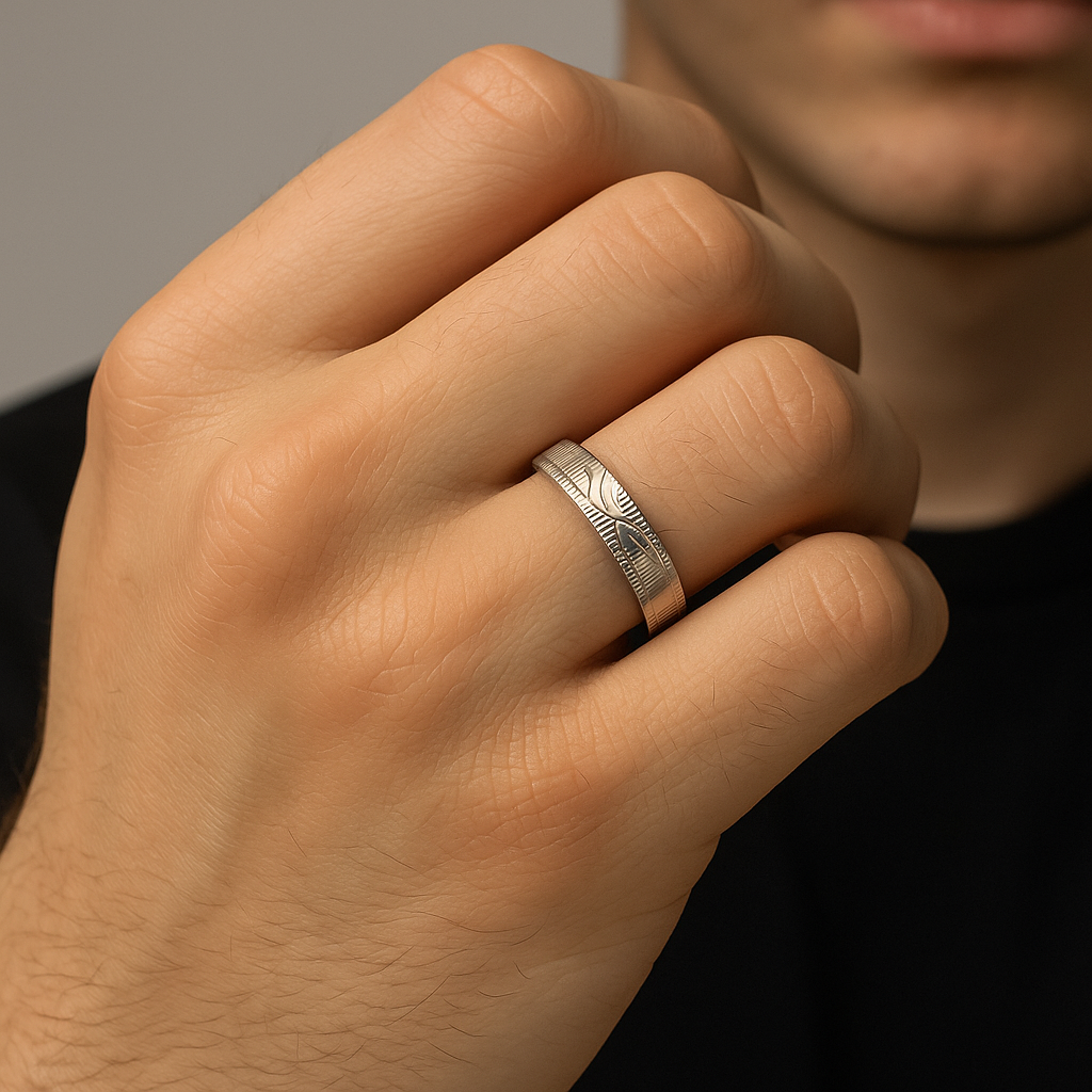Leaf-Patterned Sterling Silver Band Ring